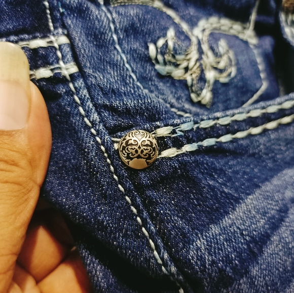 Maurices - Picture 4 of 13